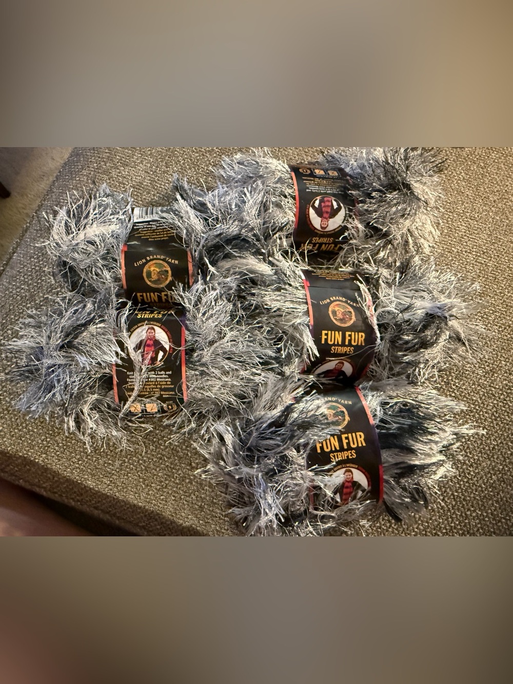Lion Brand Fun Fur Prints Eyelash yarn, 40g/57yd ea x 5 Skeins, Night Sky